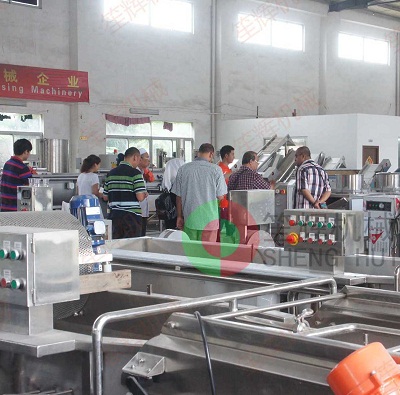 马来西亚SYED MOHD FOOD(M) SDN BHD公司客人组团到我司调研并购买肉丸生产线